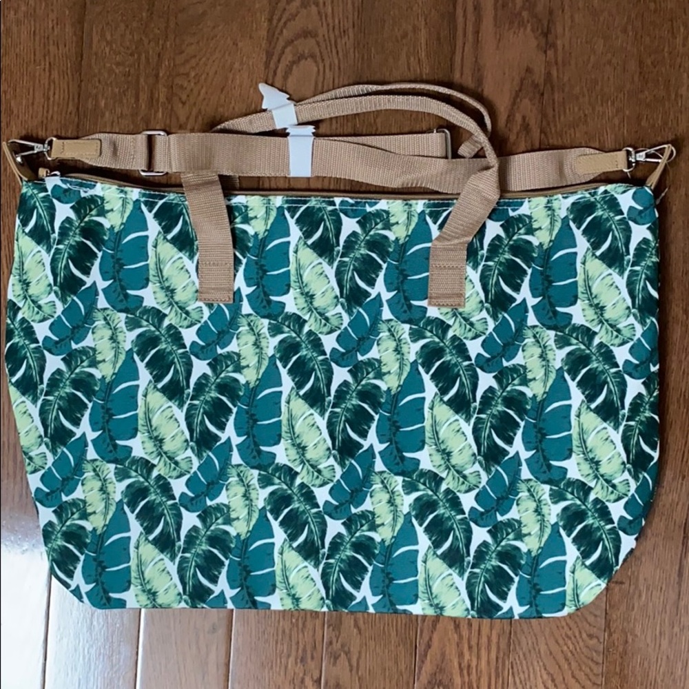 DSW Kellie & Katie Weekender Bag 🌴 Green & Tan - Picture 6 of 10